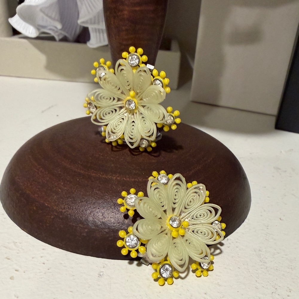 Vintage Yellow Cream Floral Clip On Earrings Rhinestone Filigree Mid Century MCM